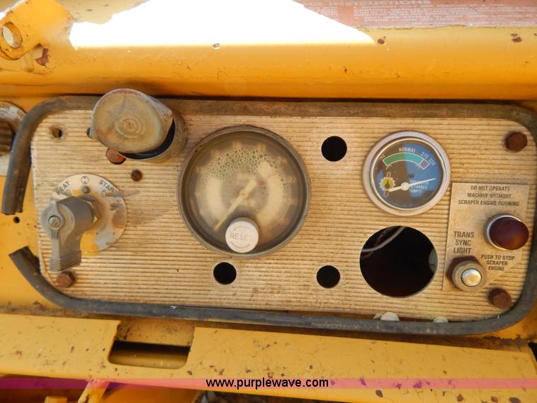 image for item H3343 1977 Caterpillar 637D dual engine conventional scraper