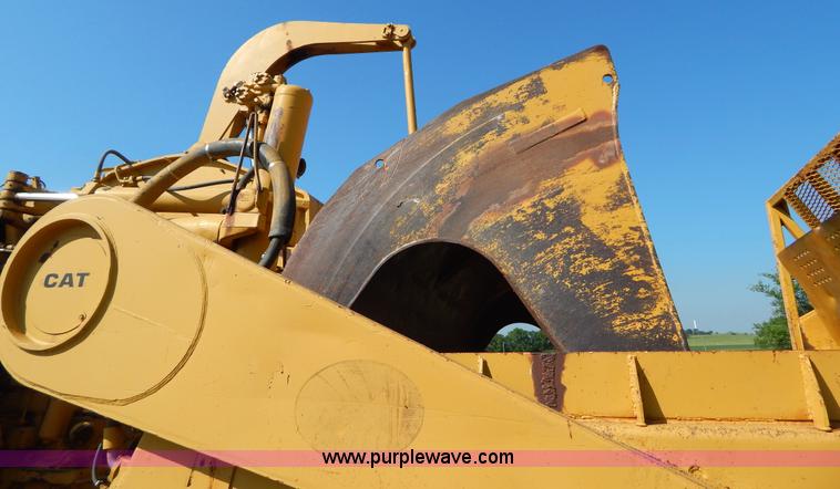 image for item H3343 1977 Caterpillar 637D dual engine conventional scraper