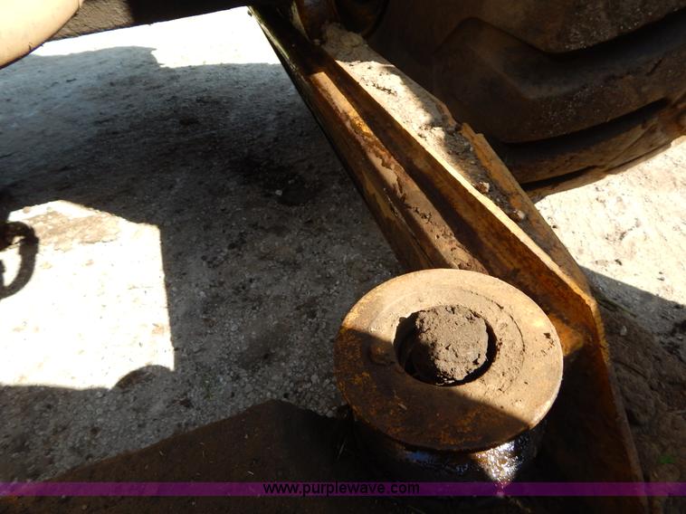 image for item H3343 1977 Caterpillar 637D dual engine conventional scraper