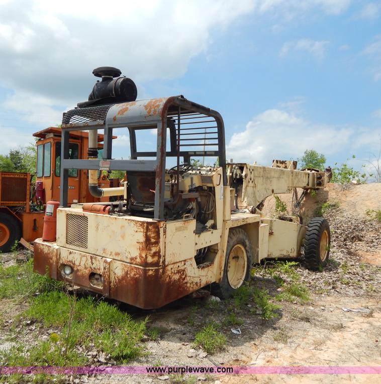 image for item H3349 1993 Getman S-330 articulated low profile scaler