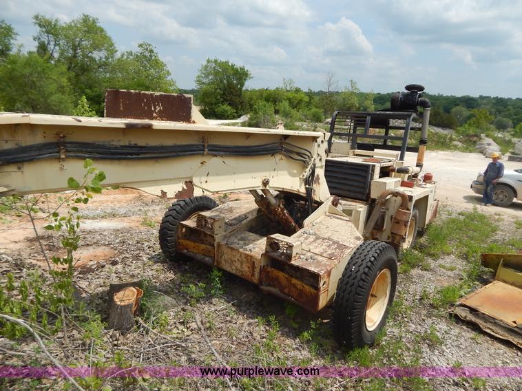 image for item H3349 1993 Getman S-330 articulated low profile scaler