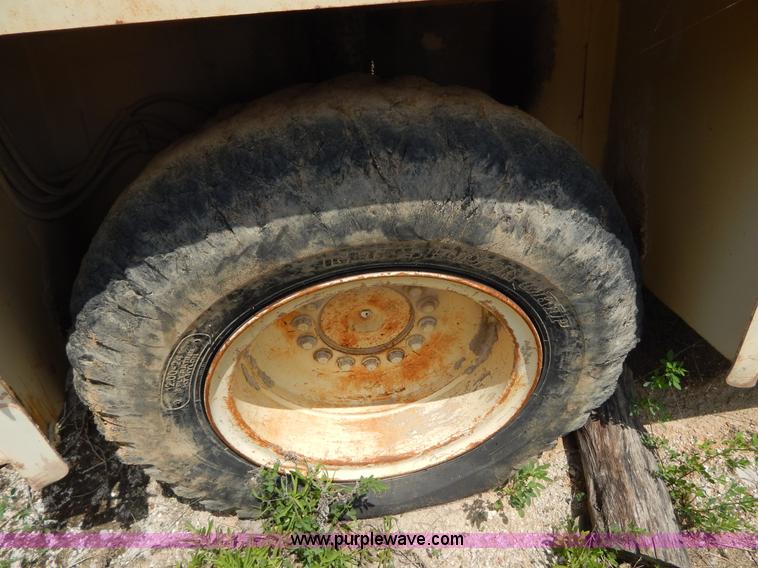 image for item H3349 1993 Getman S-330 articulated low profile scaler