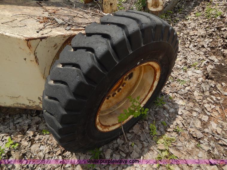 image for item H3349 1993 Getman S-330 articulated low profile scaler