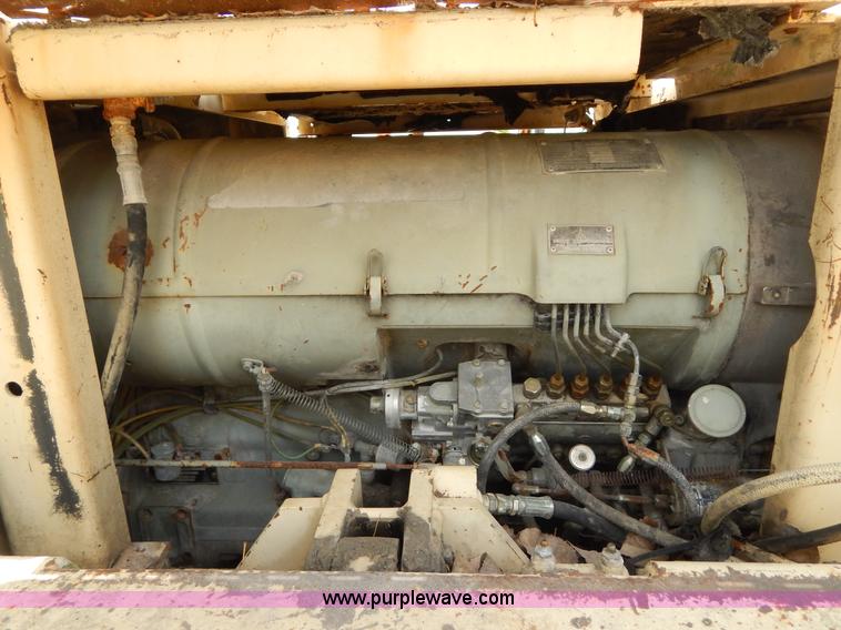 image for item H3349 1993 Getman S-330 articulated low profile scaler