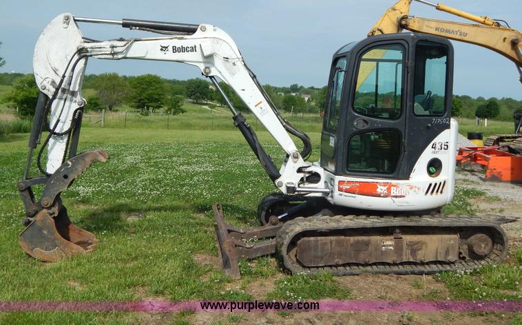 image for item H3350 2007 Bobcat 435HAG compact excavator