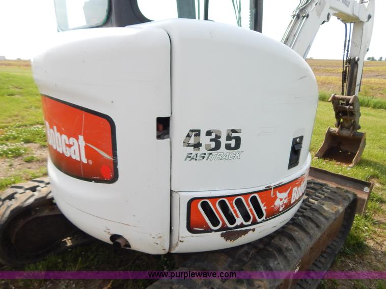 image for item H3350 2007 Bobcat 435HAG compact excavator