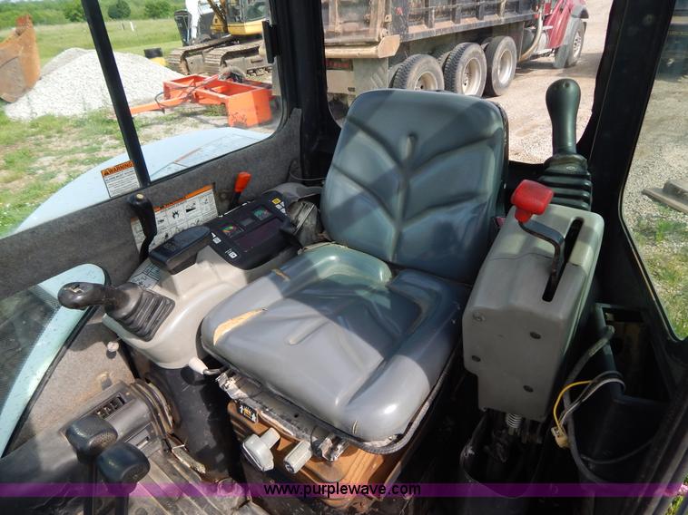 image for item H3350 2007 Bobcat 435HAG compact excavator