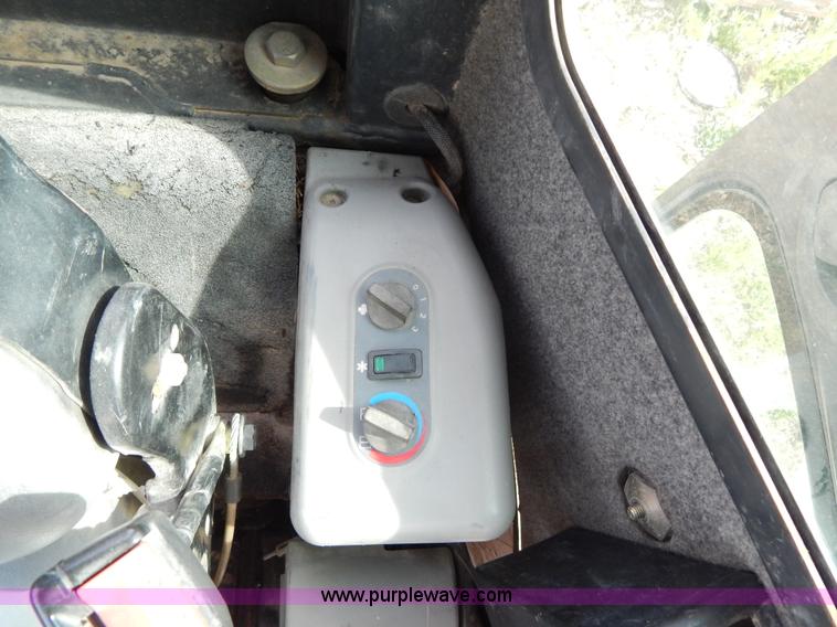 image for item H3350 2007 Bobcat 435HAG compact excavator