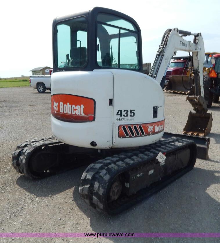 image for item H3351 2006 Bobcat 435HAG compact excavator