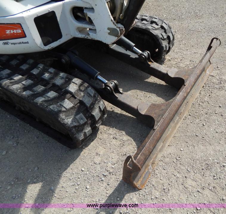 image for item H3351 2006 Bobcat 435HAG compact excavator