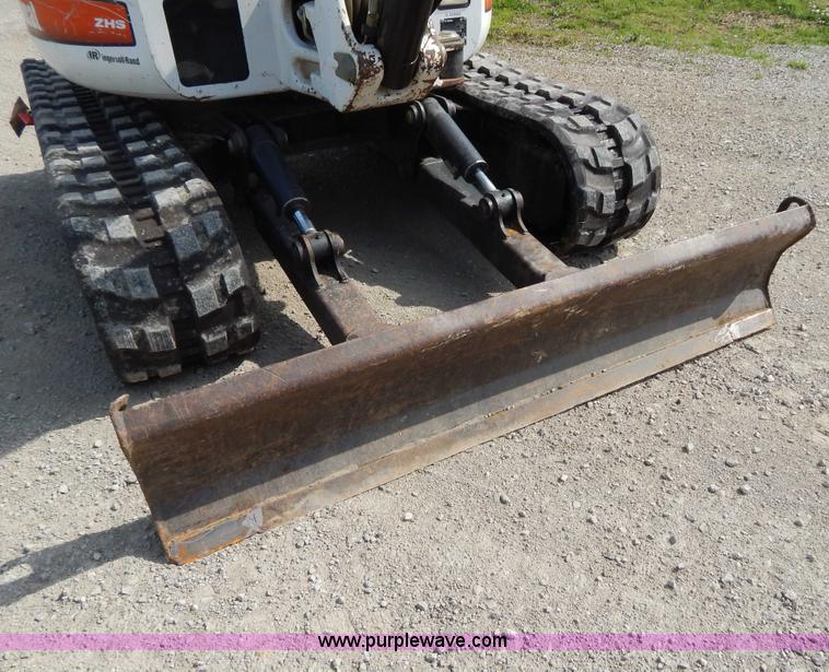 image for item H3351 2006 Bobcat 435HAG compact excavator