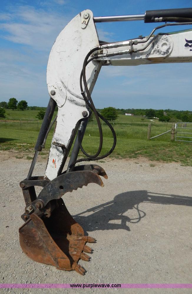 image for item H3351 2006 Bobcat 435HAG compact excavator