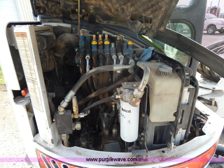 image for item H3351 2006 Bobcat 435HAG compact excavator