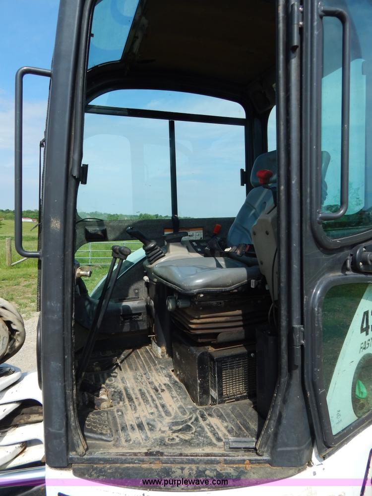image for item H3351 2006 Bobcat 435HAG compact excavator