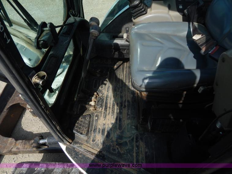 image for item H3351 2006 Bobcat 435HAG compact excavator