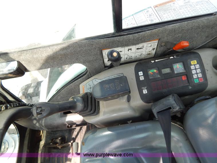 image for item H3351 2006 Bobcat 435HAG compact excavator