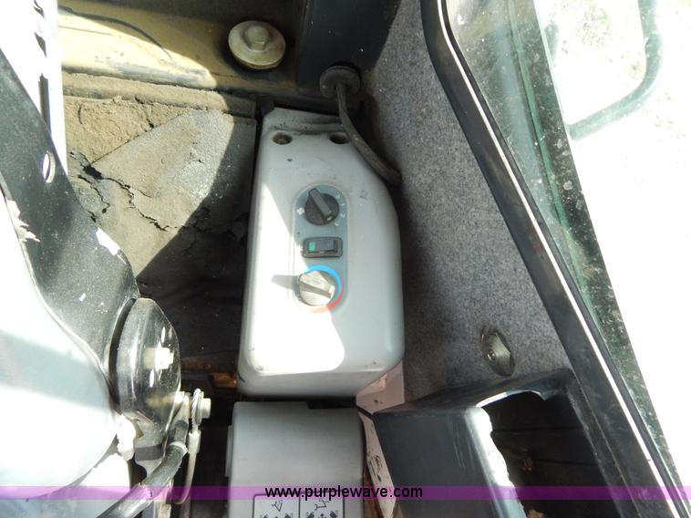 image for item H3351 2006 Bobcat 435HAG compact excavator