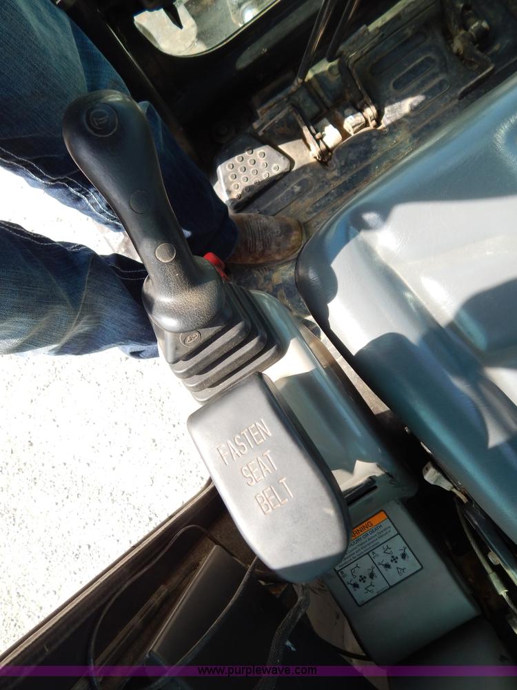 image for item H3351 2006 Bobcat 435HAG compact excavator