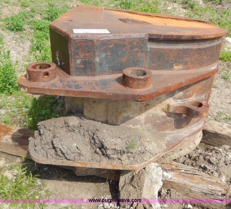 image for item H3358 42" excavator bucket