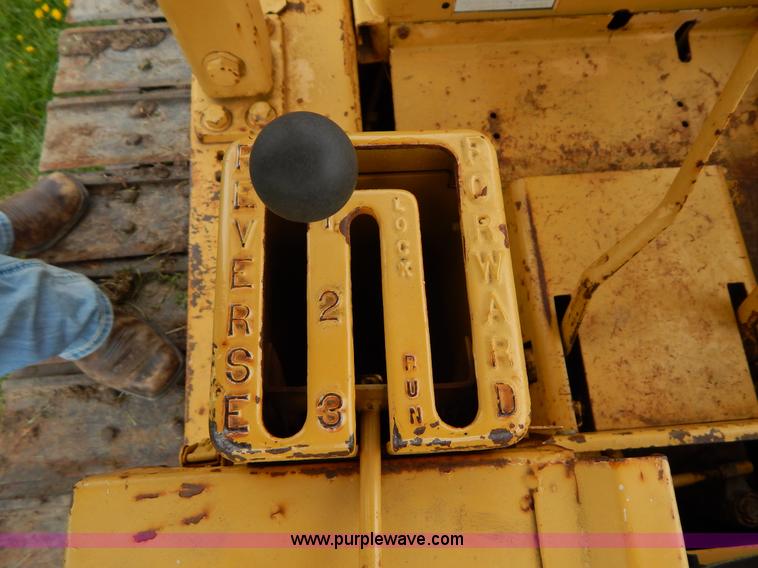 image for item H3445 1973 Caterpillar D4D dozer