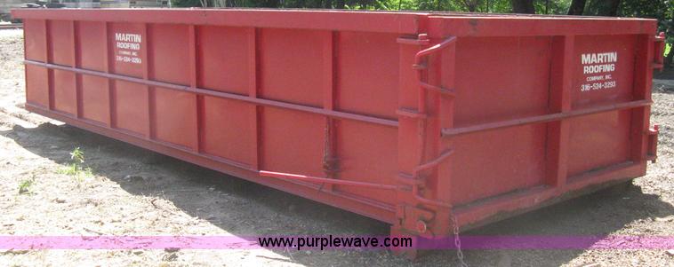 image for item H5430 2001 KL Metal Fab roll off dumpster