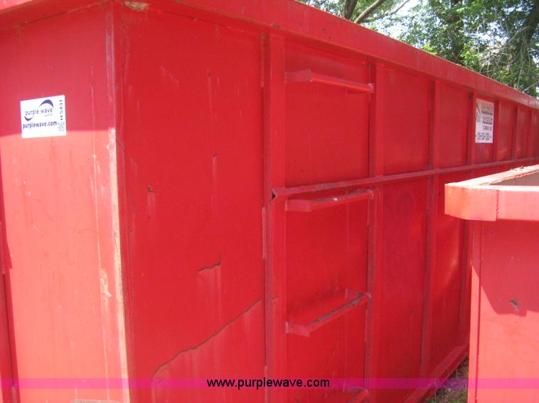 image for item H5431 2000 KL Metal Fab roll off dumpster