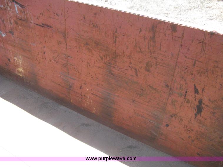 image for item H5431 2000 KL Metal Fab roll off dumpster