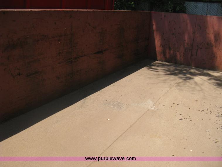 image for item H5432 2000 KL Metal Fab roll off dumpster