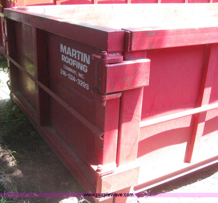 image for item H5433 2001 KL Metal Fab roll off dumpster