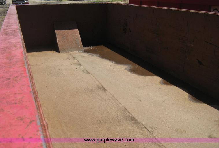 image for item H5433 2001 KL Metal Fab roll off dumpster