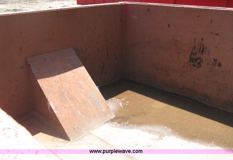 image for item H5433 2001 KL Metal Fab roll off dumpster