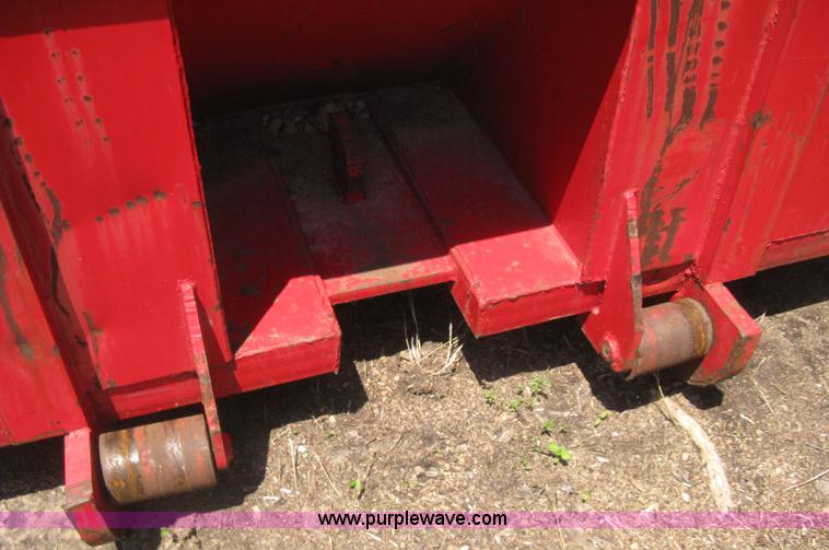 image for item H5434 2000 KL Metal Fab roll off dumpster