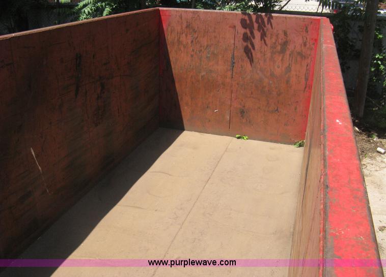 image for item H5434 2000 KL Metal Fab roll off dumpster