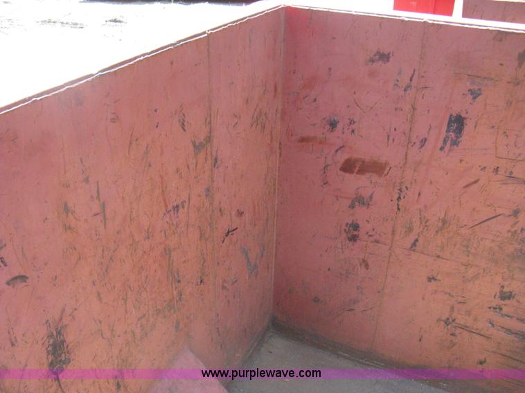 image for item H5434 2000 KL Metal Fab roll off dumpster