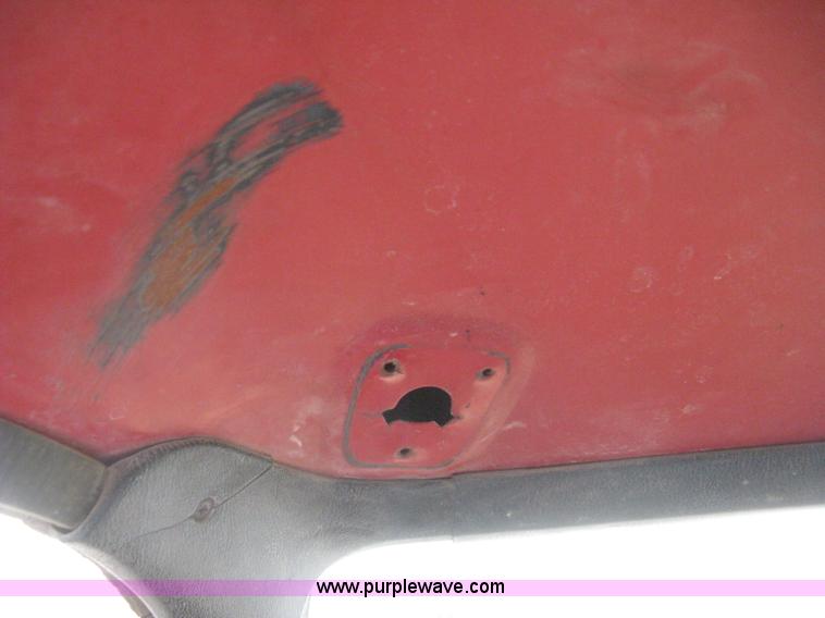 image for item H5435 1984 Ford F600G flatbed truck