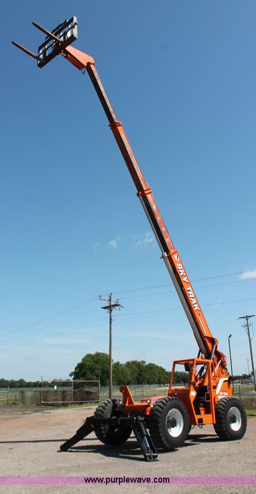 image for item H5643 2000 SkyTrak 10542 Legacy Series telehandler