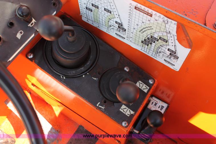 image for item H5643 2000 SkyTrak 10542 Legacy Series telehandler