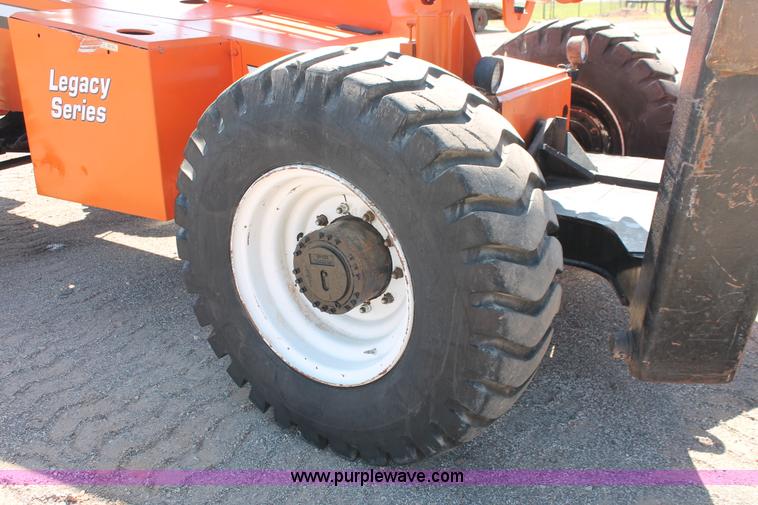 image for item H5643 2000 SkyTrak 10542 Legacy Series telehandler