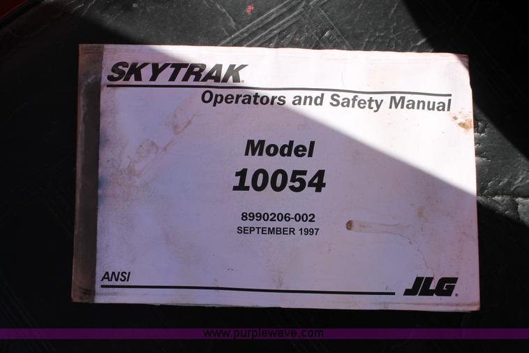 image for item H5643 2000 SkyTrak 10542 Legacy Series telehandler