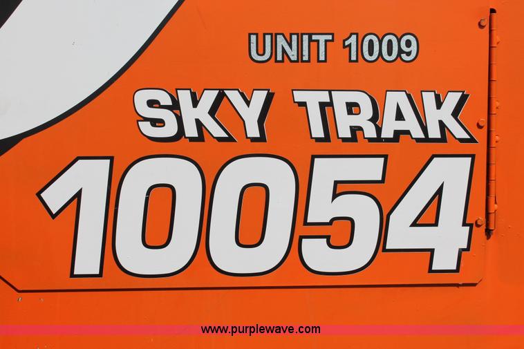 image for item H5643 2000 SkyTrak 10542 Legacy Series telehandler