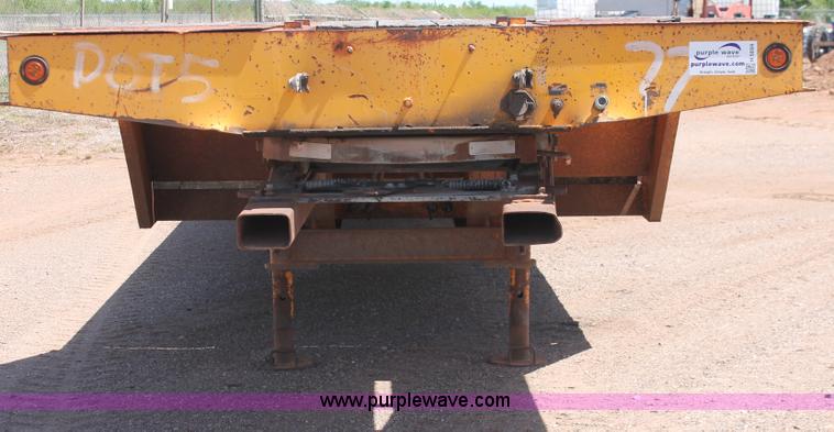 image for item H5694 1994 Etnyre SR30TL Hydratail step deck trailer