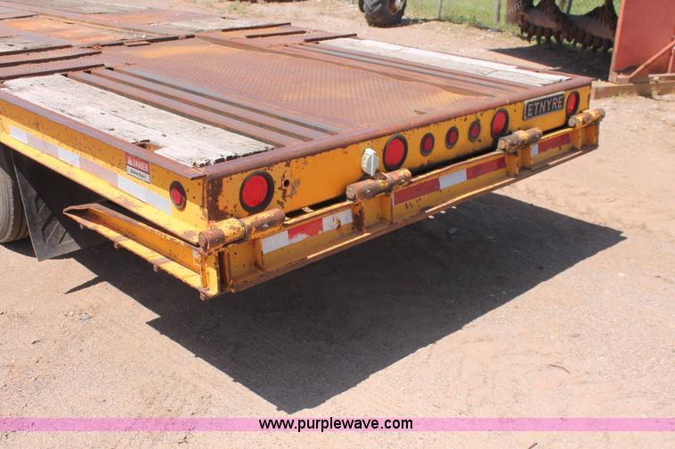image for item H5694 1994 Etnyre SR30TL Hydratail step deck trailer