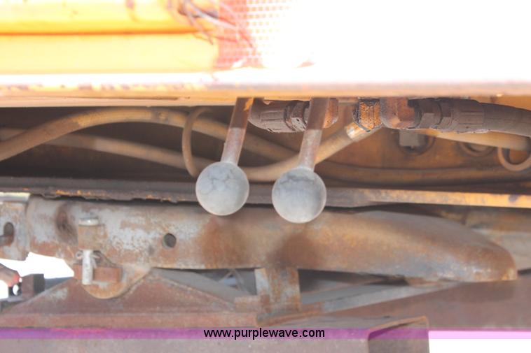 image for item H5694 1994 Etnyre SR30TL Hydratail step deck trailer