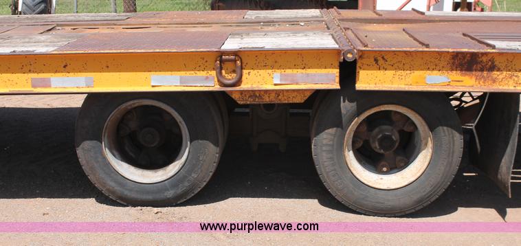 image for item H5694 1994 Etnyre SR30TL Hydratail step deck trailer