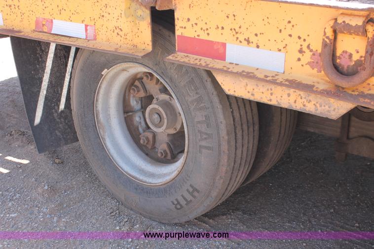 image for item H5694 1994 Etnyre SR30TL Hydratail step deck trailer