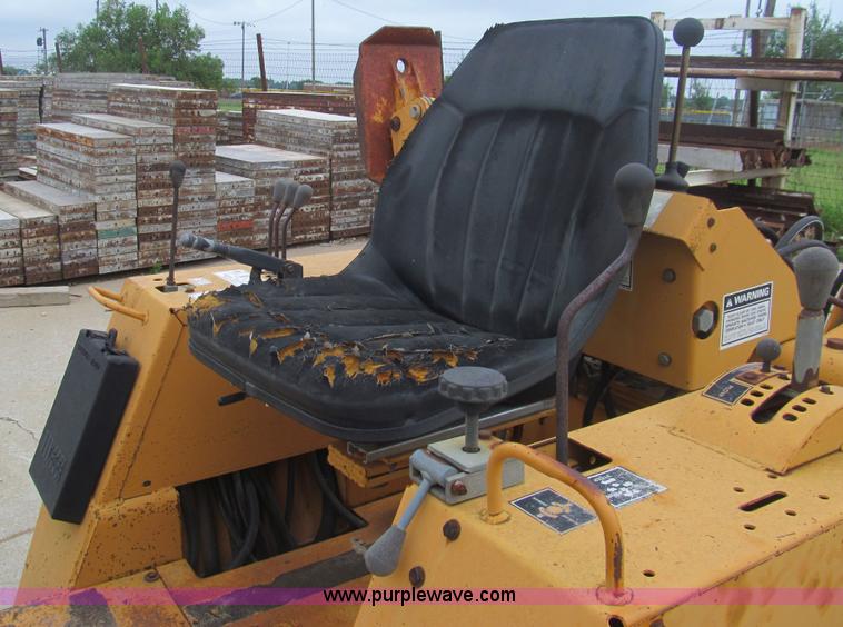 image for item H8995 1990 Case DH4B trencher