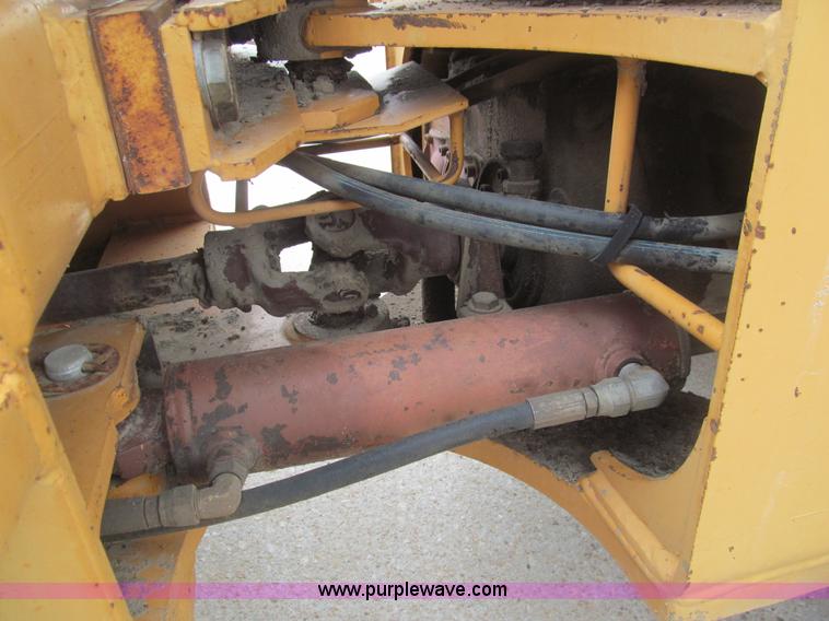 image for item H8995 1990 Case DH4B trencher