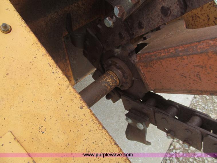 image for item H8995 1990 Case DH4B trencher