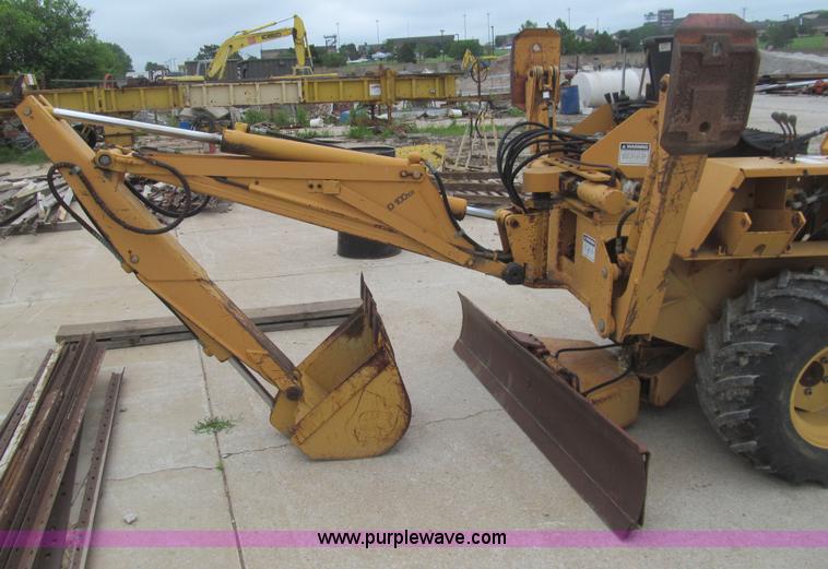 image for item H8995 1990 Case DH4B trencher