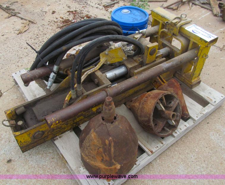 image for item H8996 Hydraulic impact mole